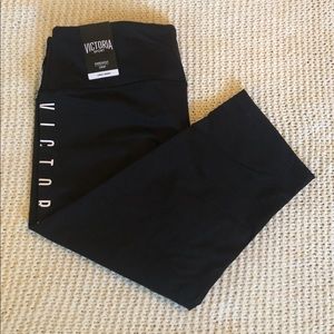 Victoria Sport VS Knockout Crop Leggings L